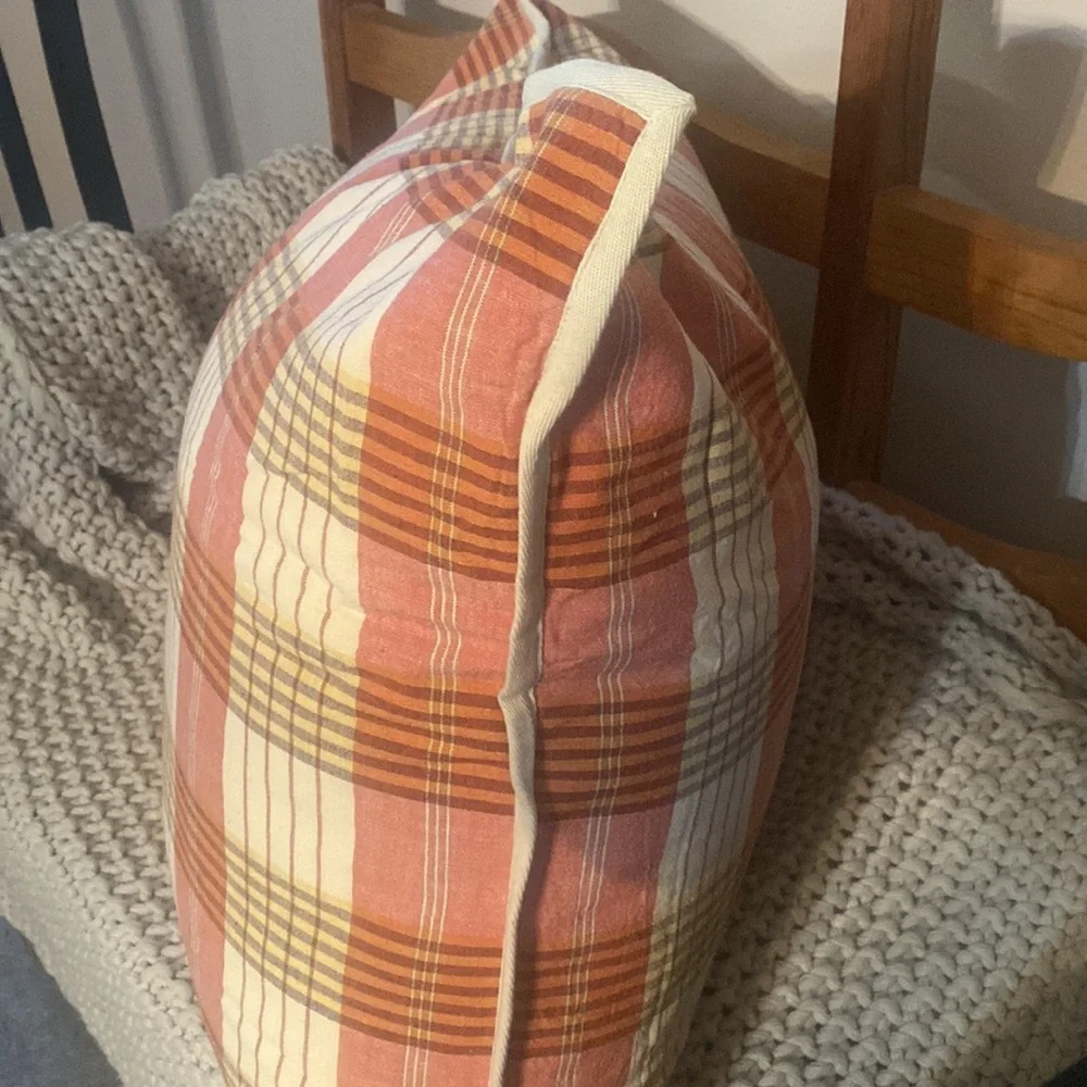 RALPH LAUREN CAMILE KIERAN PLAID EURO SHAM Fully-lined, 80% Cotton 20% LINEN NWT